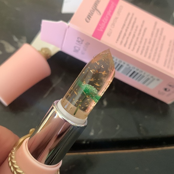 ✨Brand New Colour Changing Lip colour✨ - Picture 3 of 9